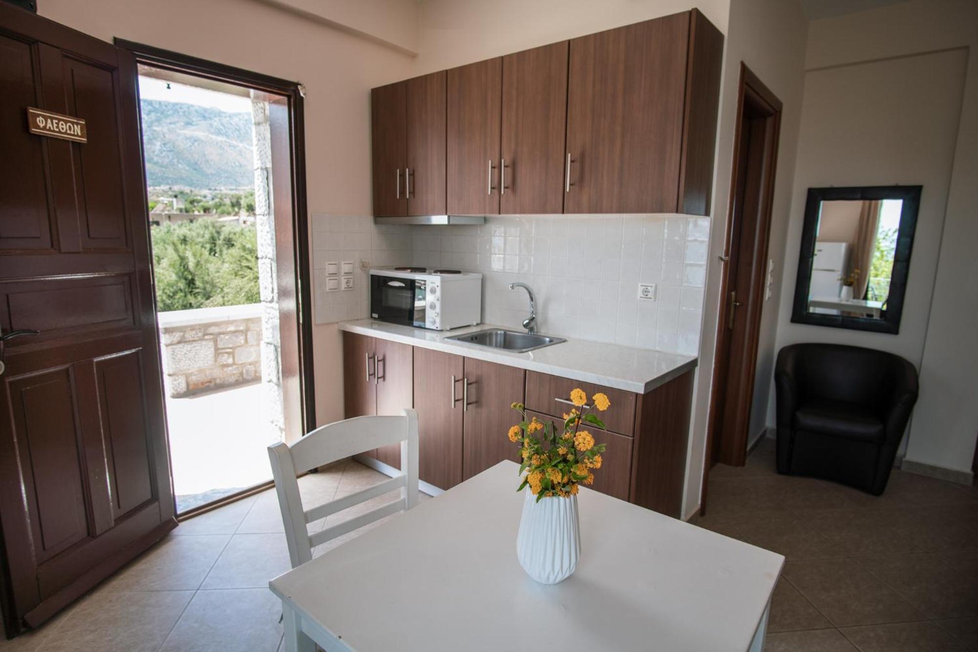 Xenios Kotronas Apartment Exterior photo