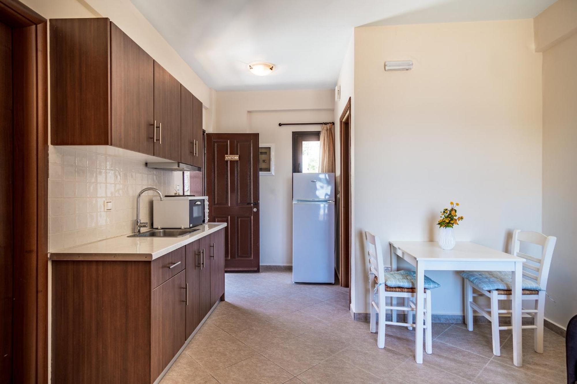 Xenios Kotronas Apartment Exterior photo